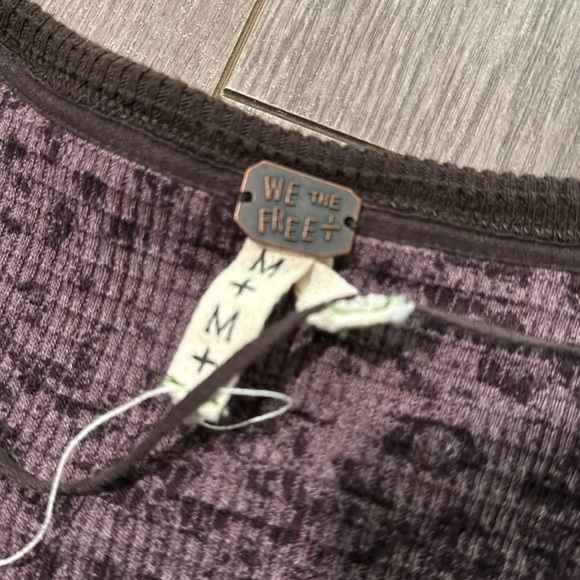 Free People We the Free Davis Thermal Purple Leopard Print Size Medium - Picture 4 of 4